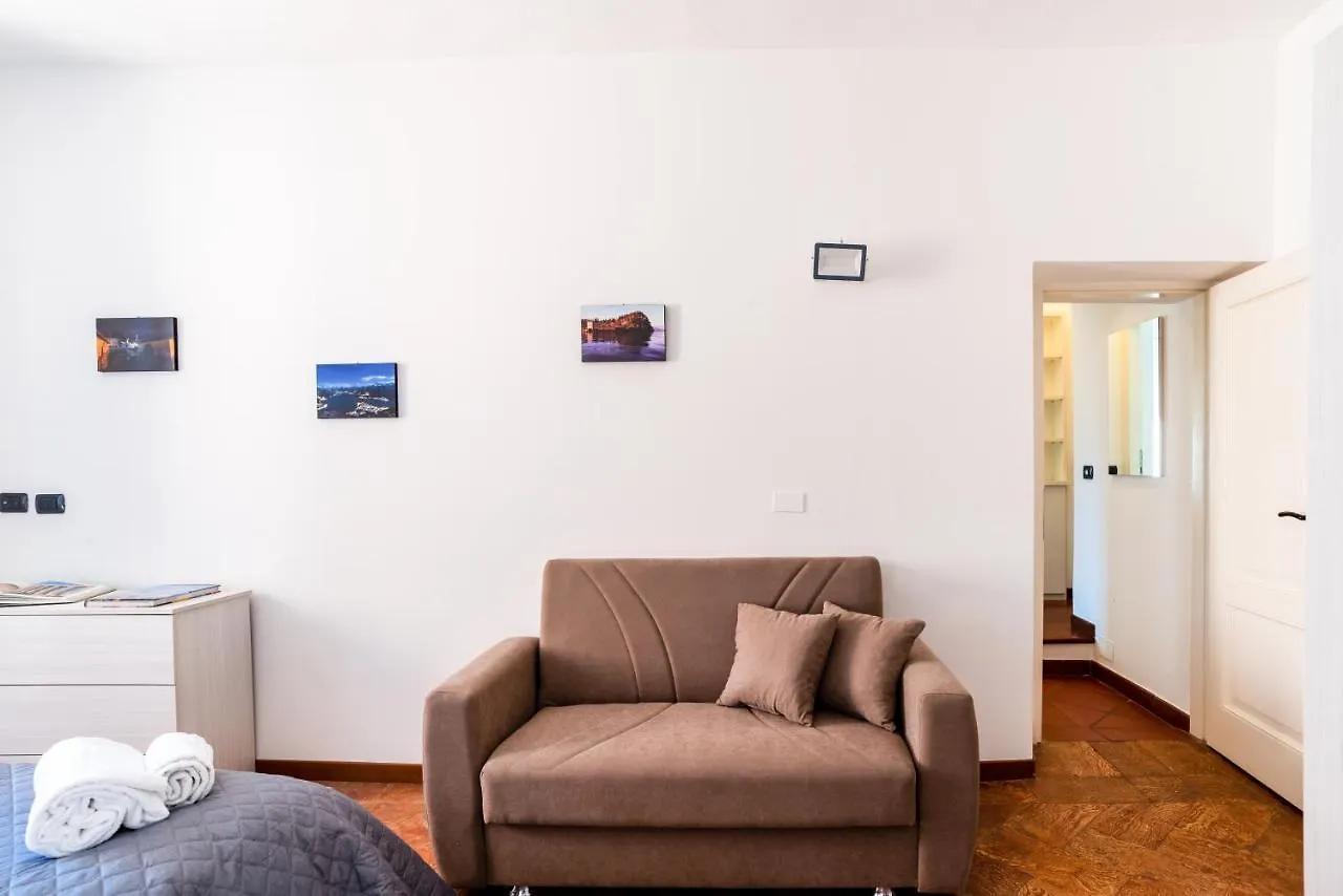 Limonta Lake View Apartment With Private Parking